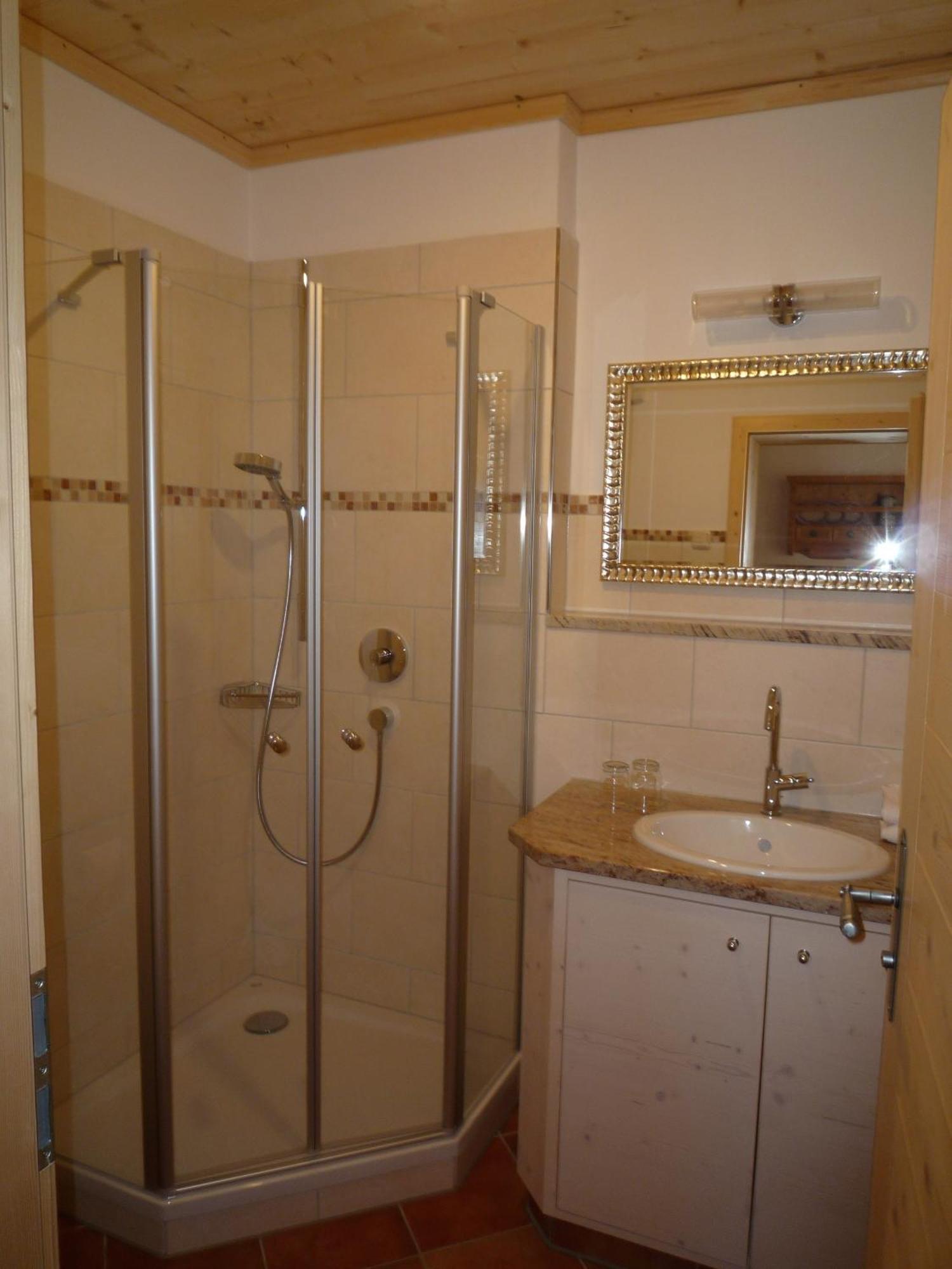 Gaestehaus Johanna Bad Wiessee Room photo